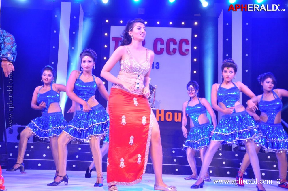 Heroines Dance Performance CCC Curtain Raiser