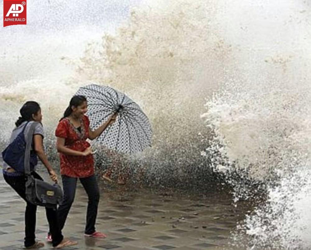 High Tide Floods Mumbai City Photos