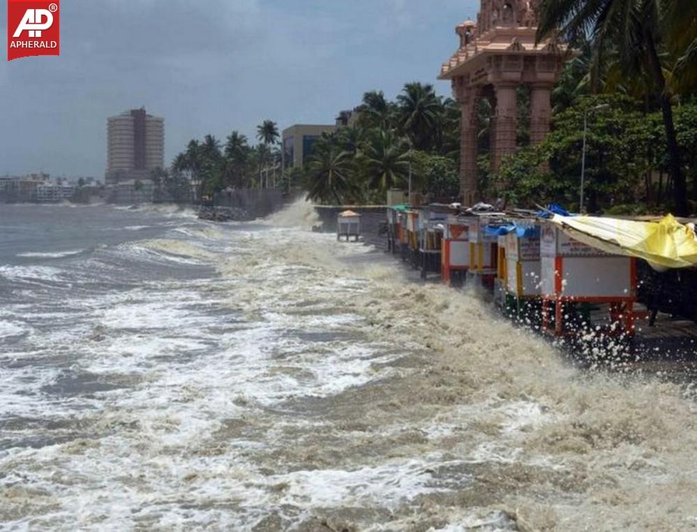 High Tide Floods Mumbai City Photos