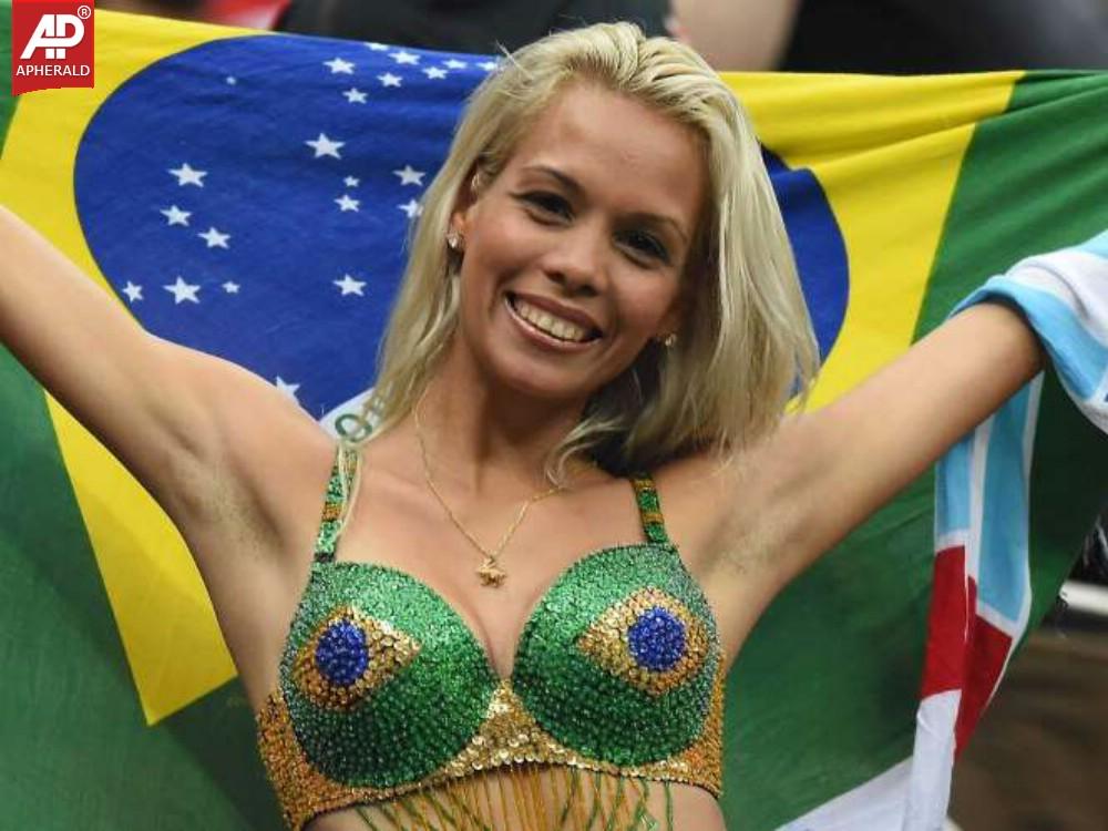 Hottest Football Fans on The Planet
