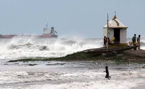 Hudhud Cyclone Effect on Vizag