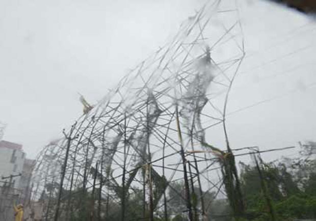 Hudhud Cyclone Effect on Vizag