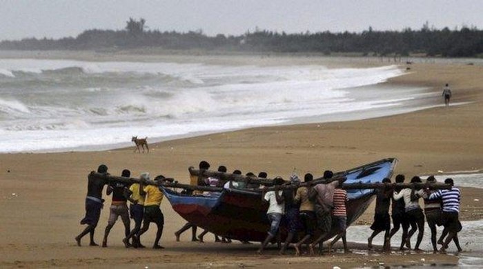 Hudhud cyclone violence in AP