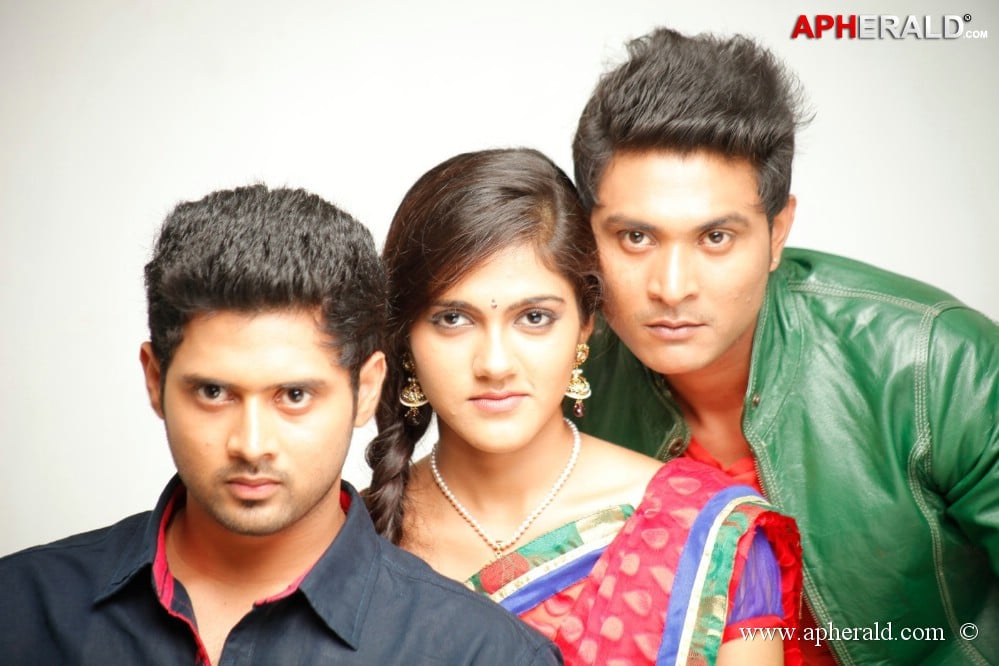 Hum Tum Movie Latest Images