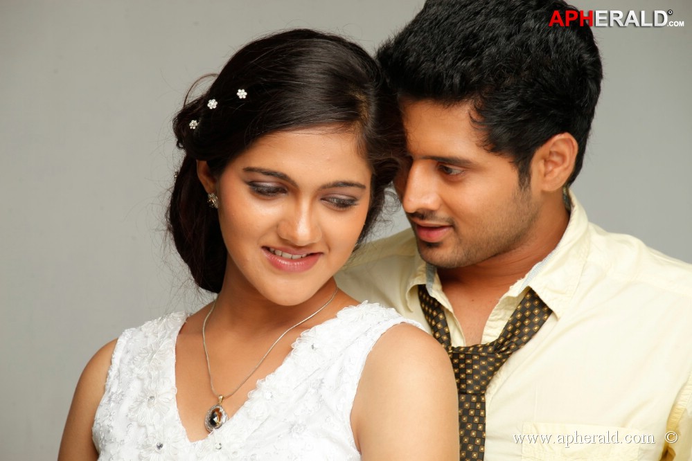Hum Tum Movie Latest Images
