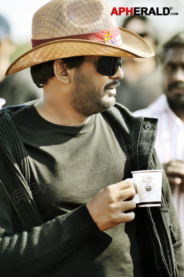 Iddarammayilatho Movie Working Stills