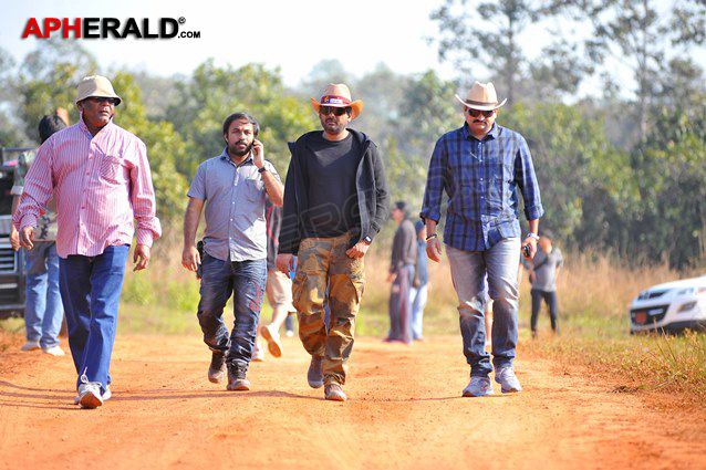 Iddarammayilatho Movie Working Stills
