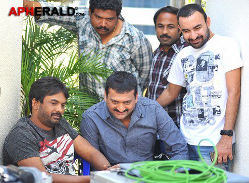 Iddarammayilatho Movie Working Stills