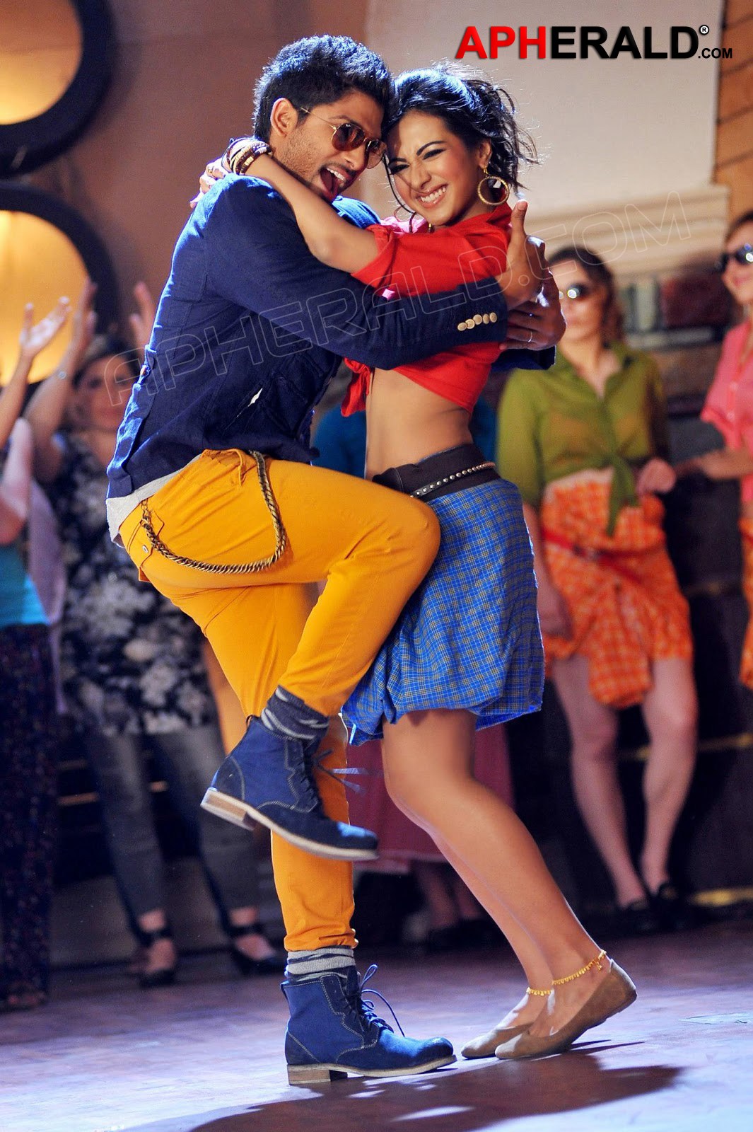 Iddarammayilatho Top Lesi Poddi Stills