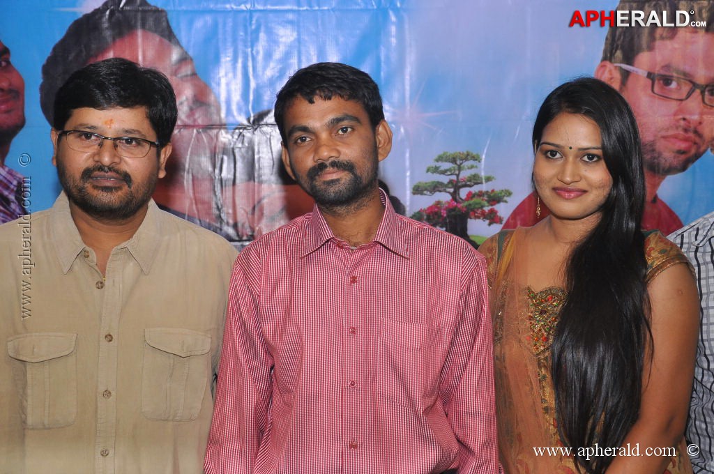 Iddarilo Modalaindi Movie Stills