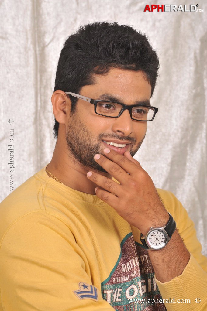 Iddarilo Modalaindi Movie Stills