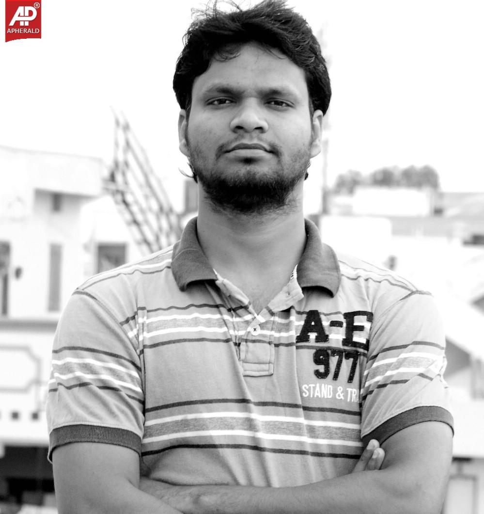 Idi Modalu Wallpapers