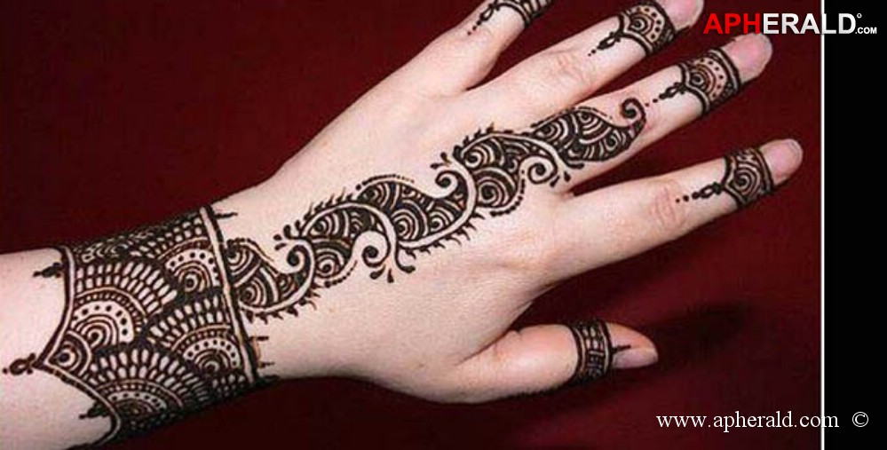  Indian Mehndi design Photos 1