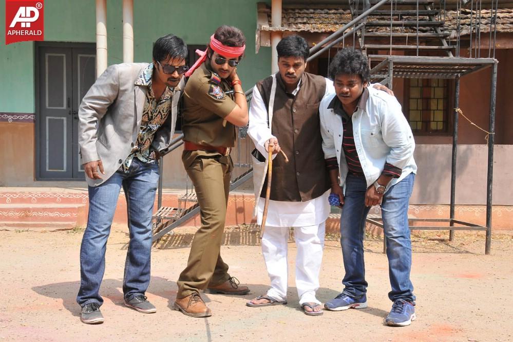 Intelligent Idiots Movie New Stills