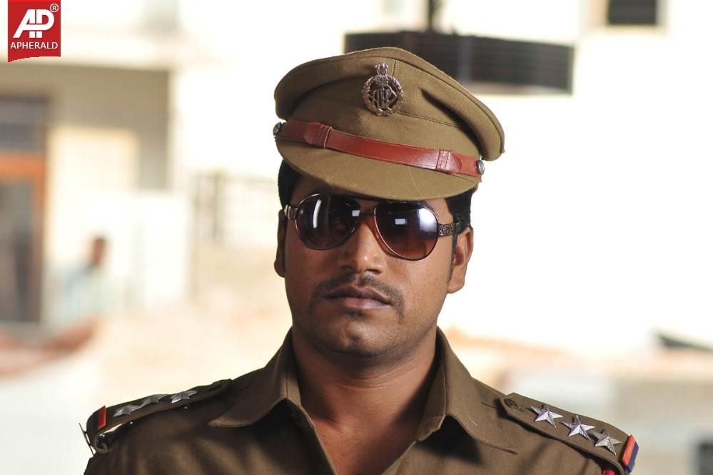 Intelligent Idiots Movie New Stills