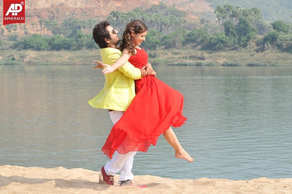 Intelligent Idiots Movie New Stills