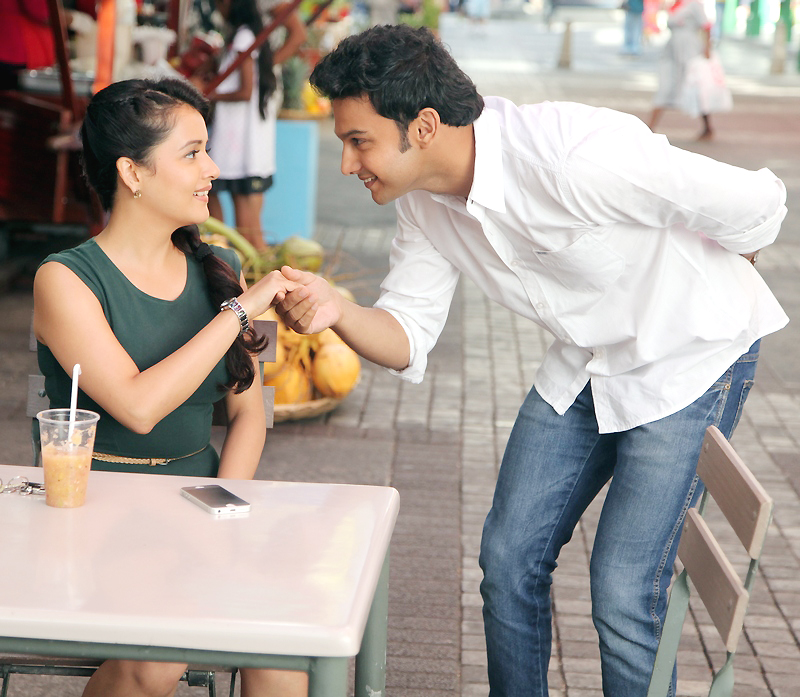 Ishq Wala Love Movie Latest Stills