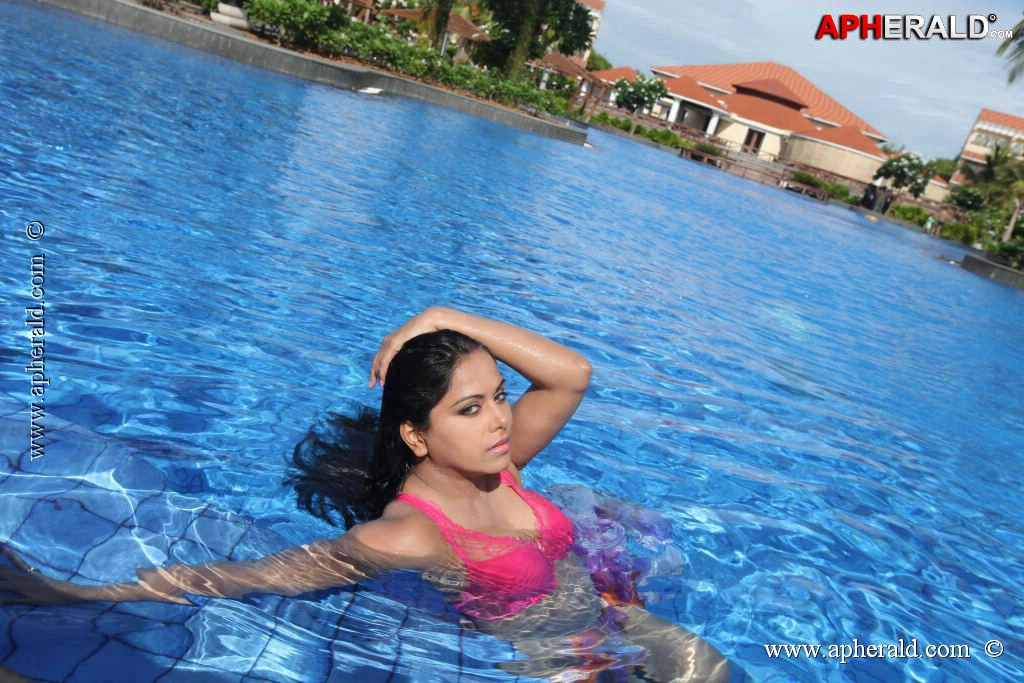 Jagathjentri Movie Hot Stills