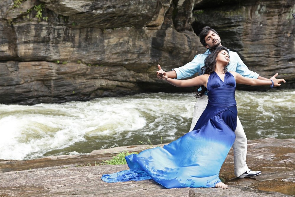 Jenda Pai Kapiraju Movie Latest Stills