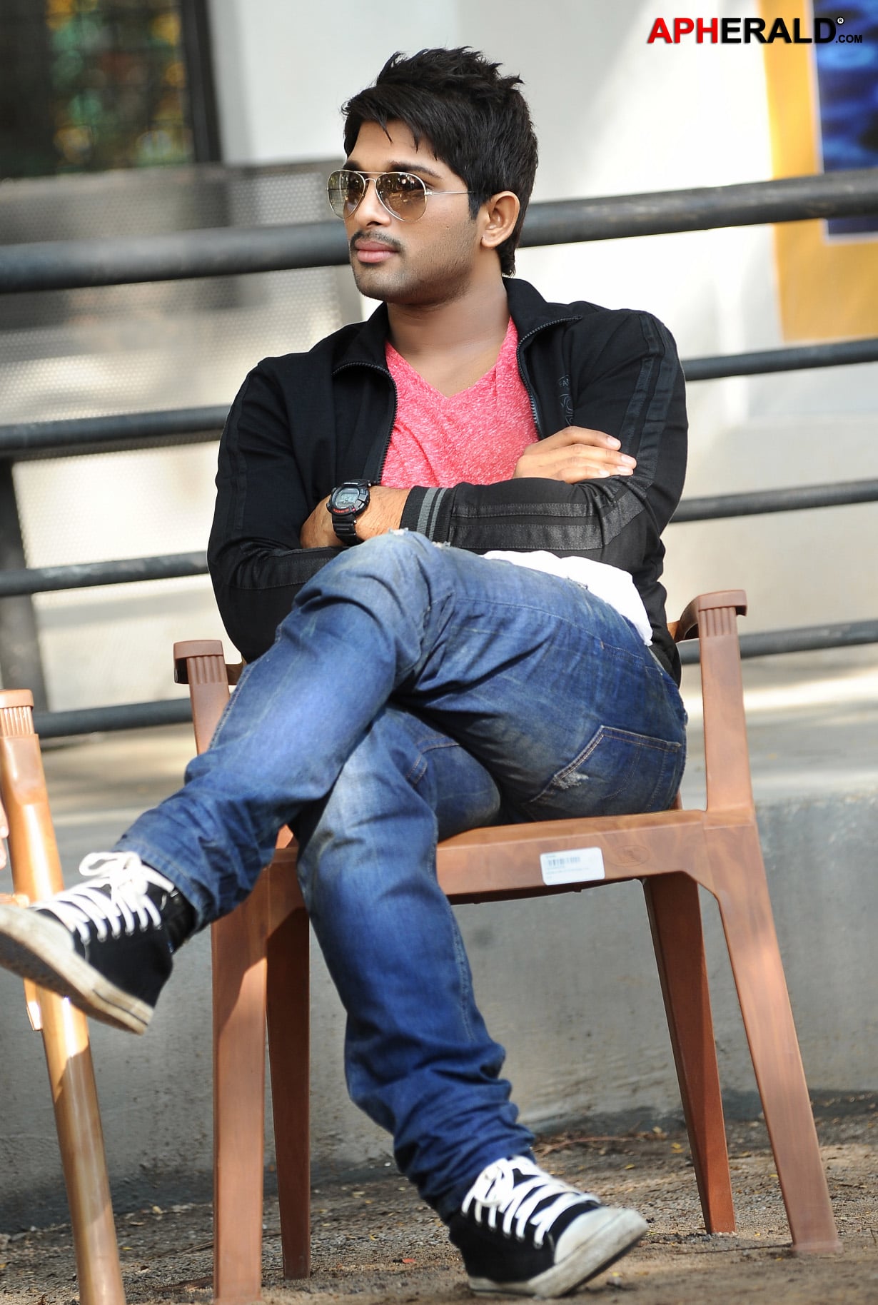 Julayi Movie Wallpapers