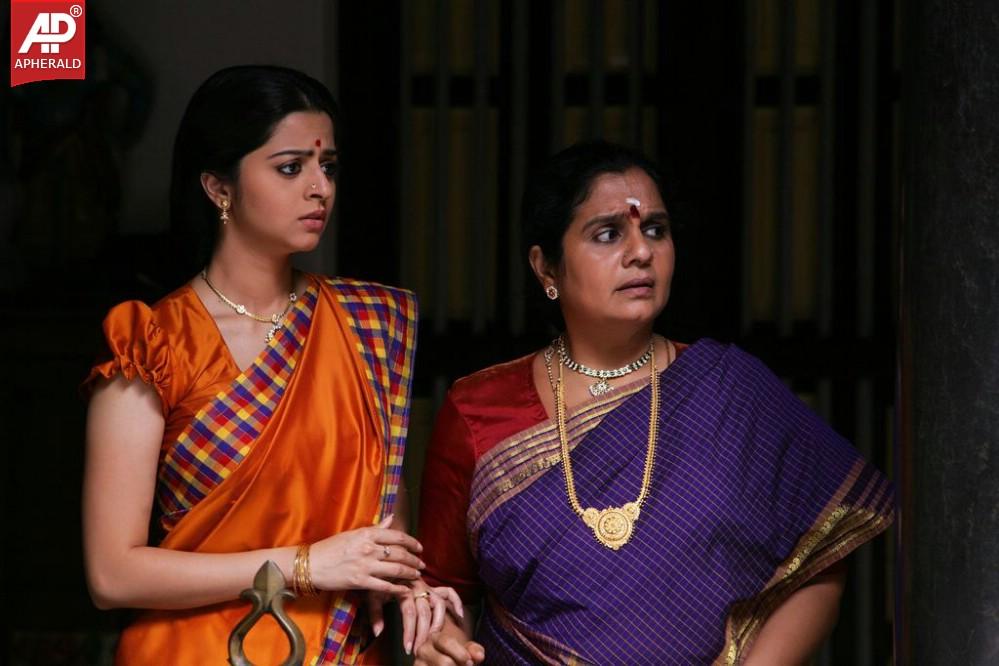 Kaaviya Thalaivan Movie Stills