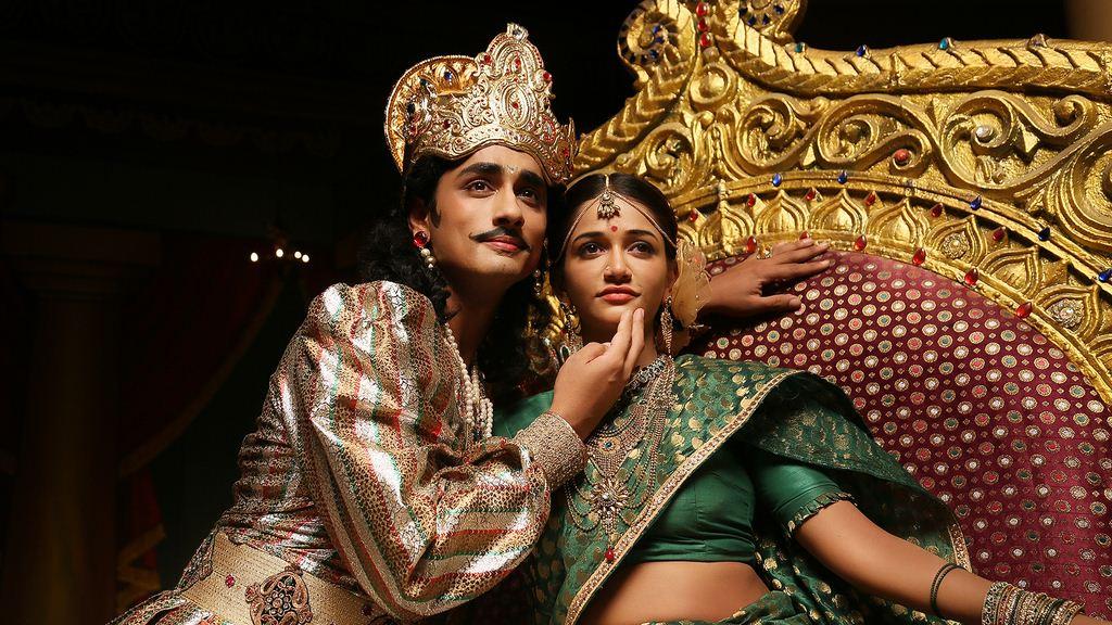 Kaaviya Thalaivan Movie Stills