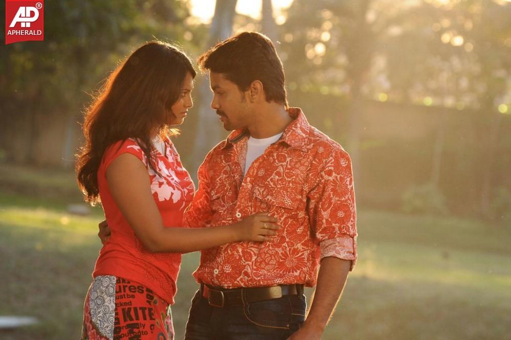 Kadhal 2014 Movie Stills