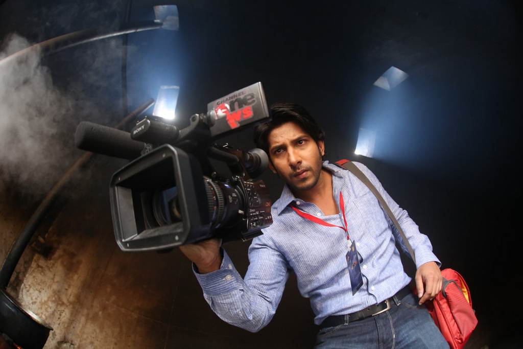 Kalavu Thozhirchalai Movie Stills