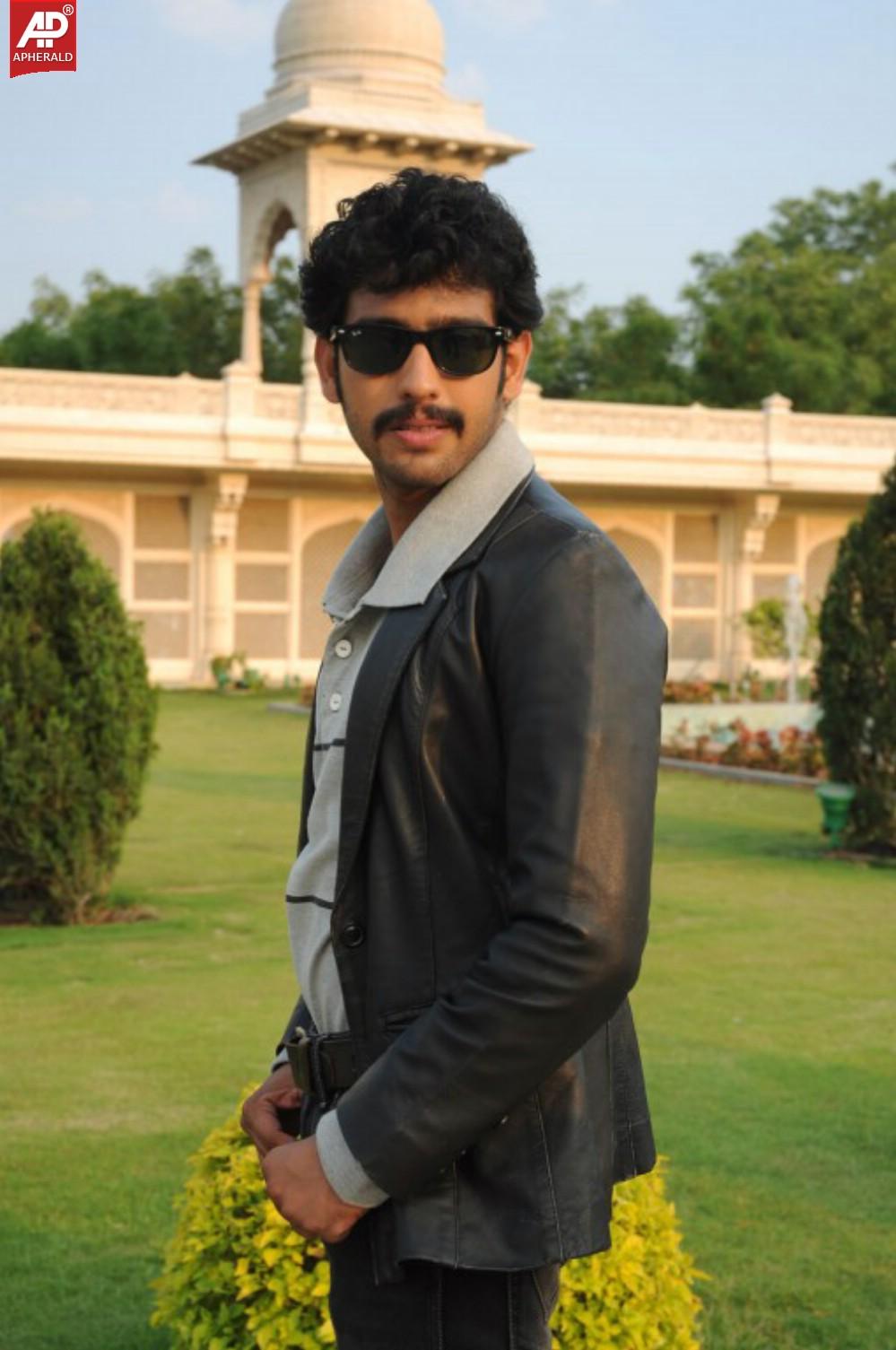 Kalkandu Tamil Movie Latest Stills