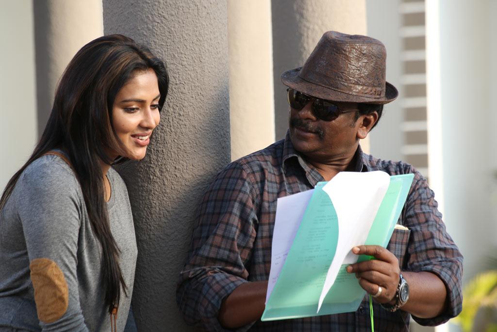 Kathai Thiraikadhai Vasanam Iyakkam Movie Pics