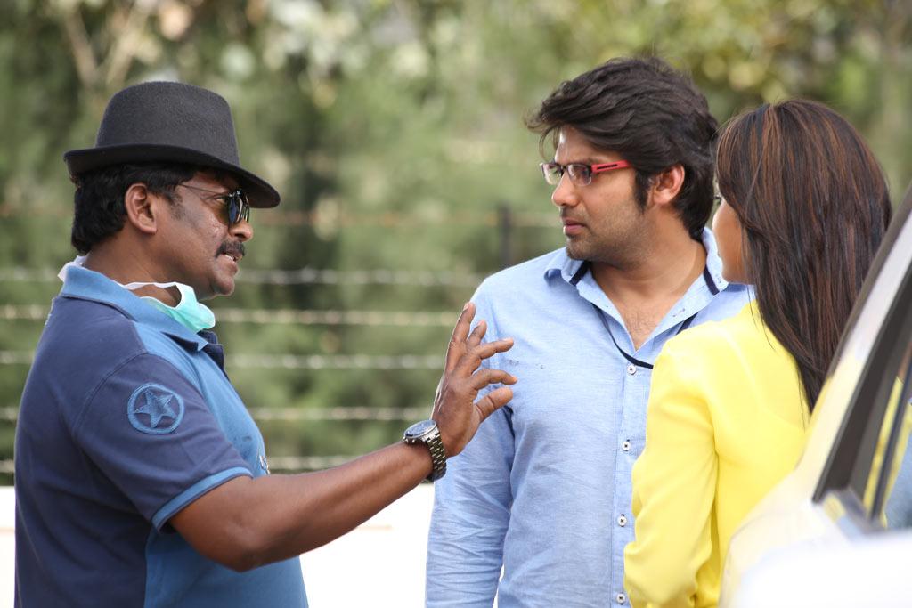 Kathai Thiraikadhai Vasanam Iyakkam Movie Pics