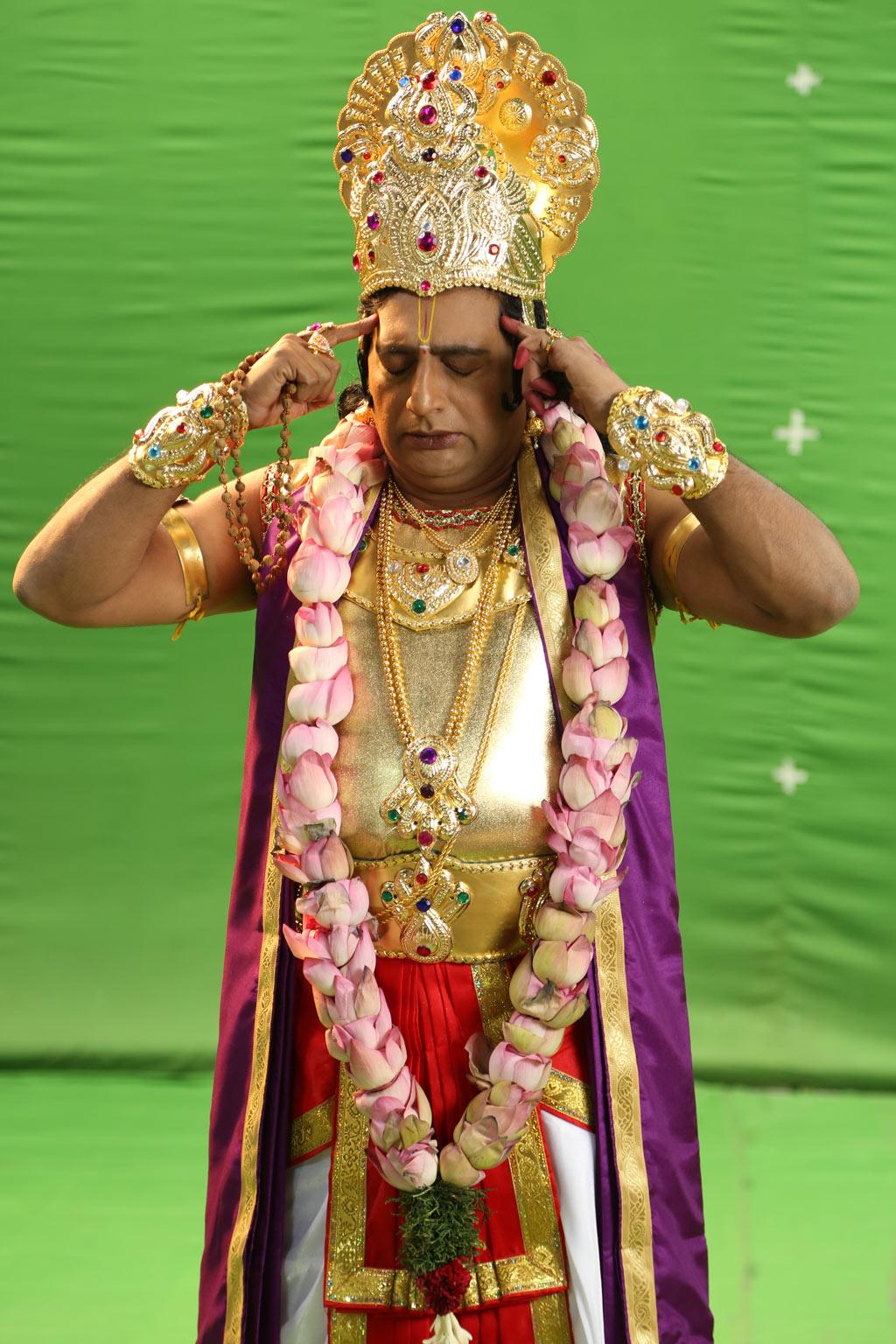 Kathai Thiraikadhai Vasanam Iyakkam Movie Pics