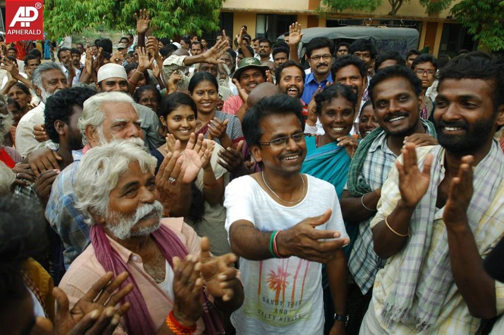 Kaththi Movie Latest Working Stills