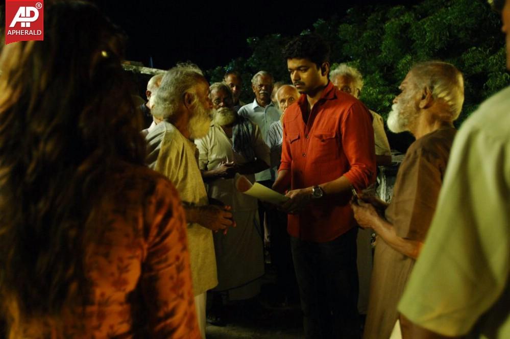 Kaththi Movie Latest Working Stills