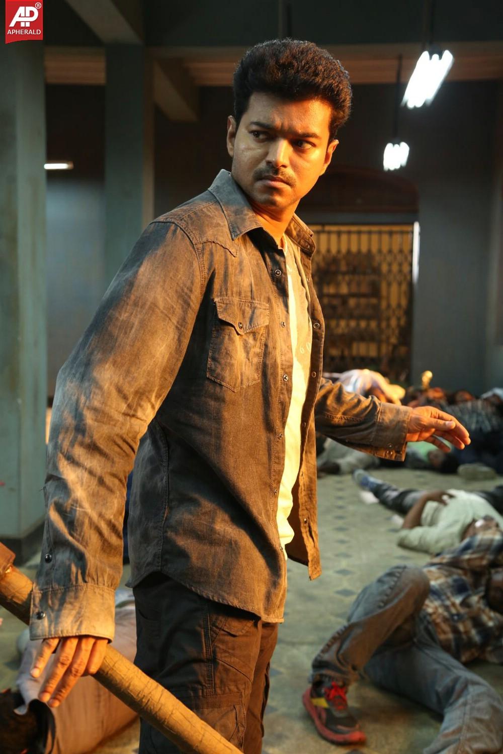 Kaththi Movie Latest Working Stills