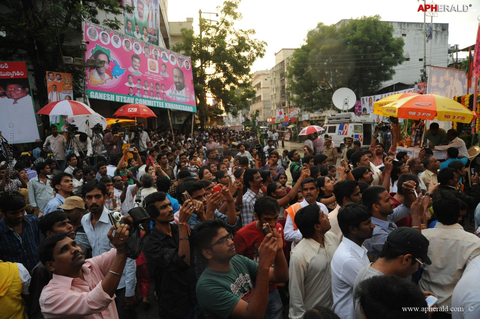 khairatabad ganesh idol 2013