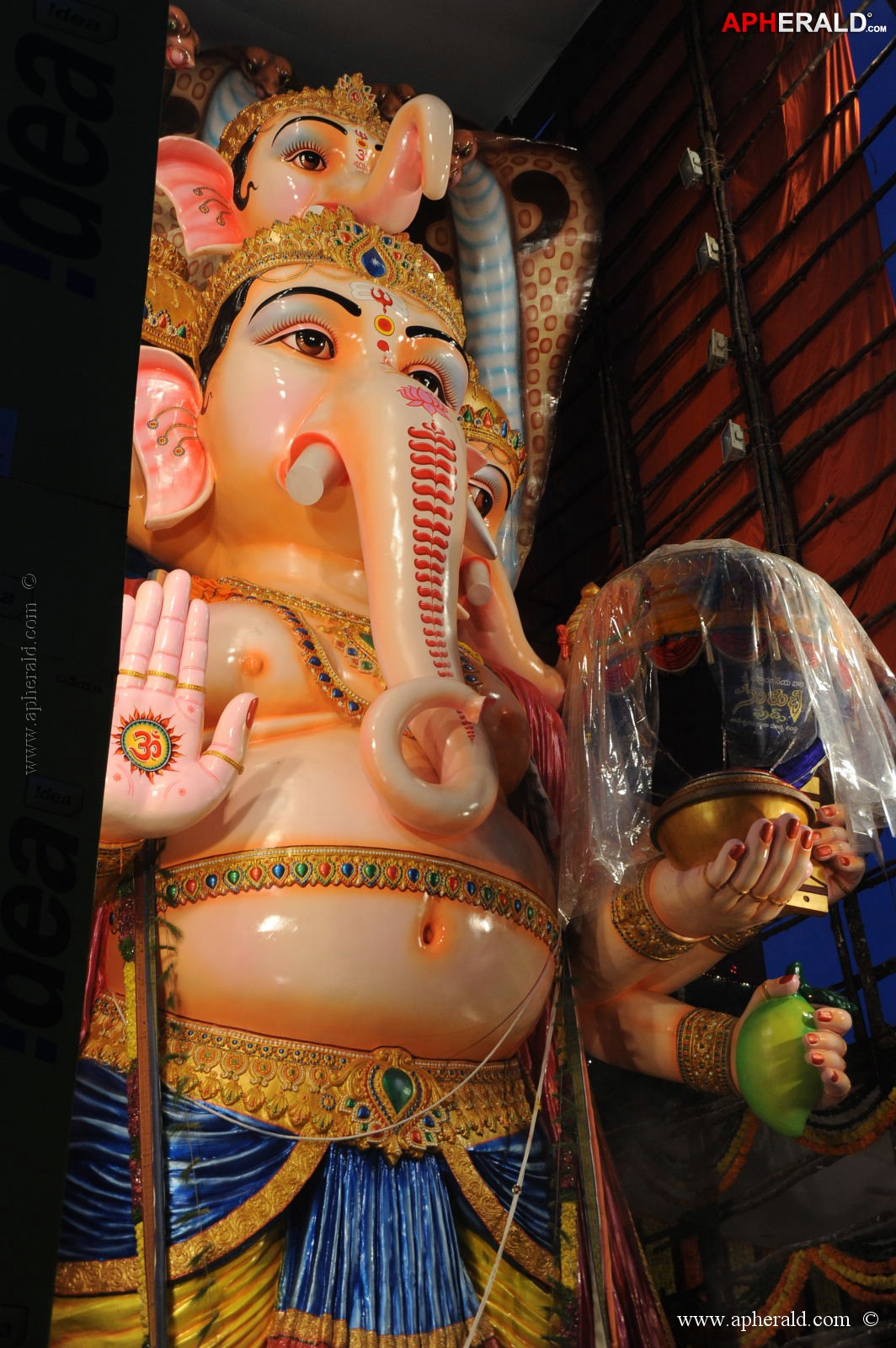 khairatabad ganesh idol 2013