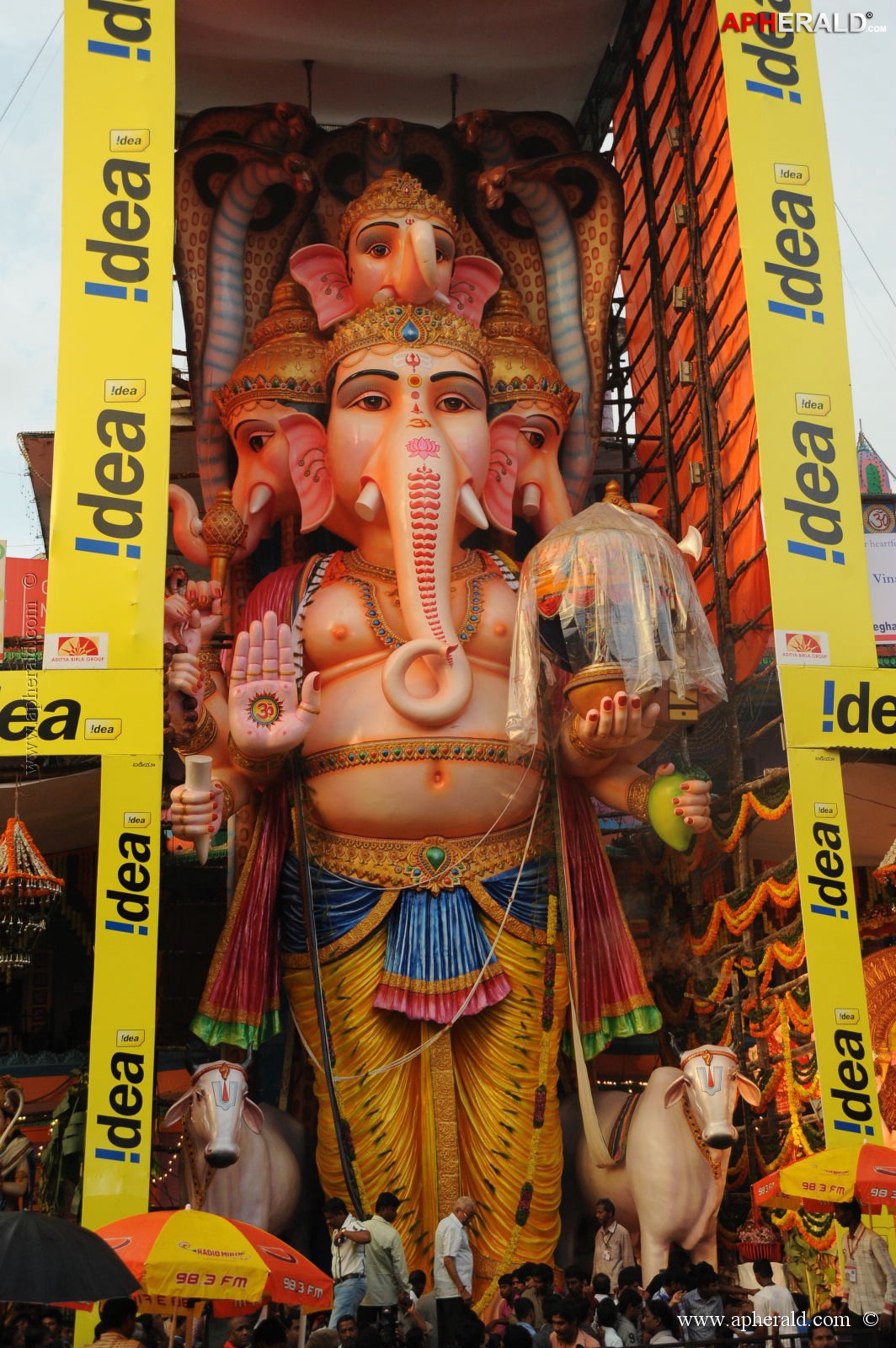 khairatabad ganesh idol 2013