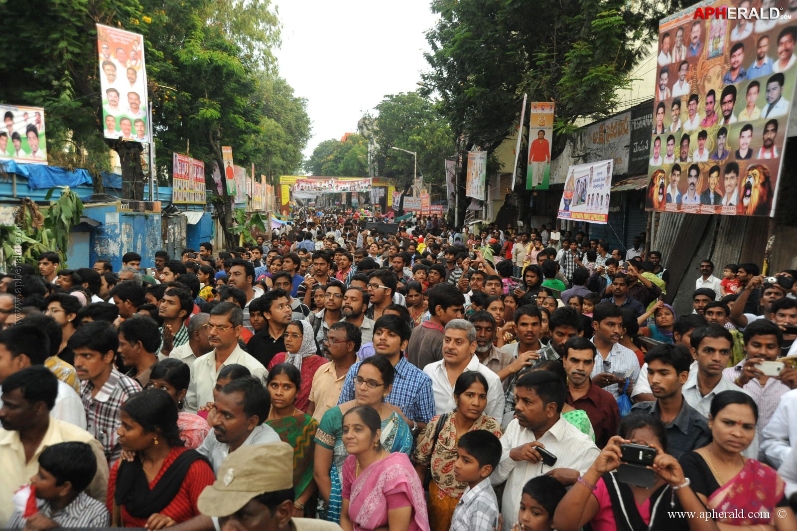 khairatabad ganesh idol 2013