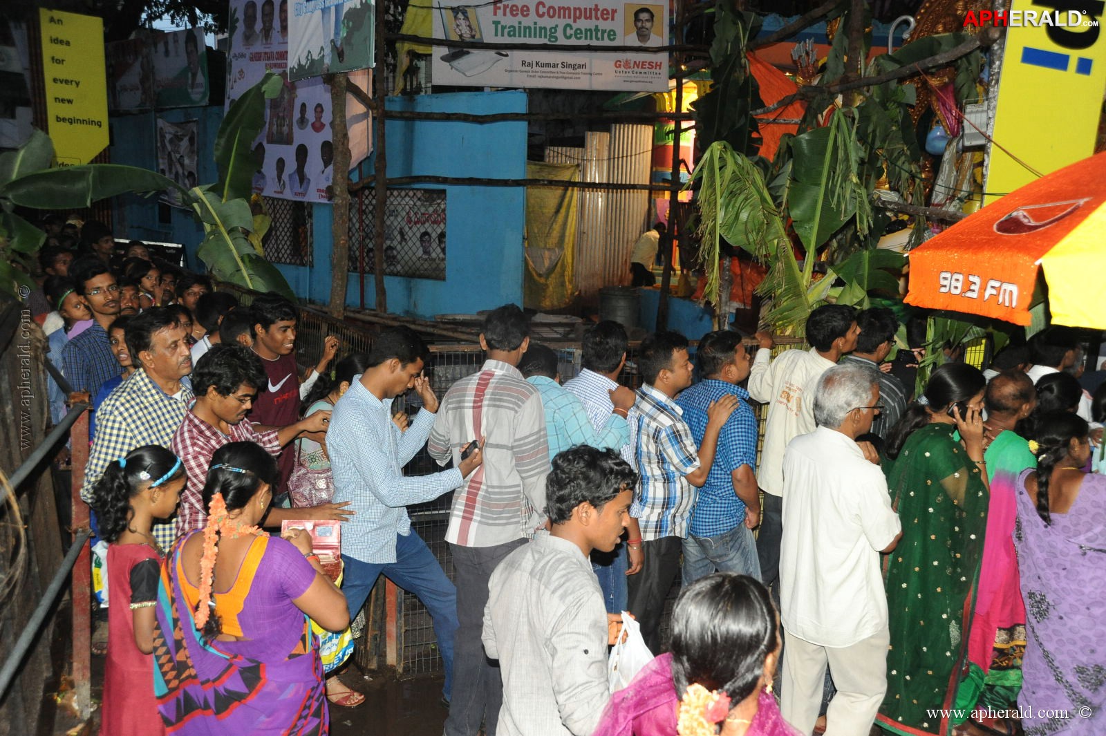 khairatabad ganesh idol 2013