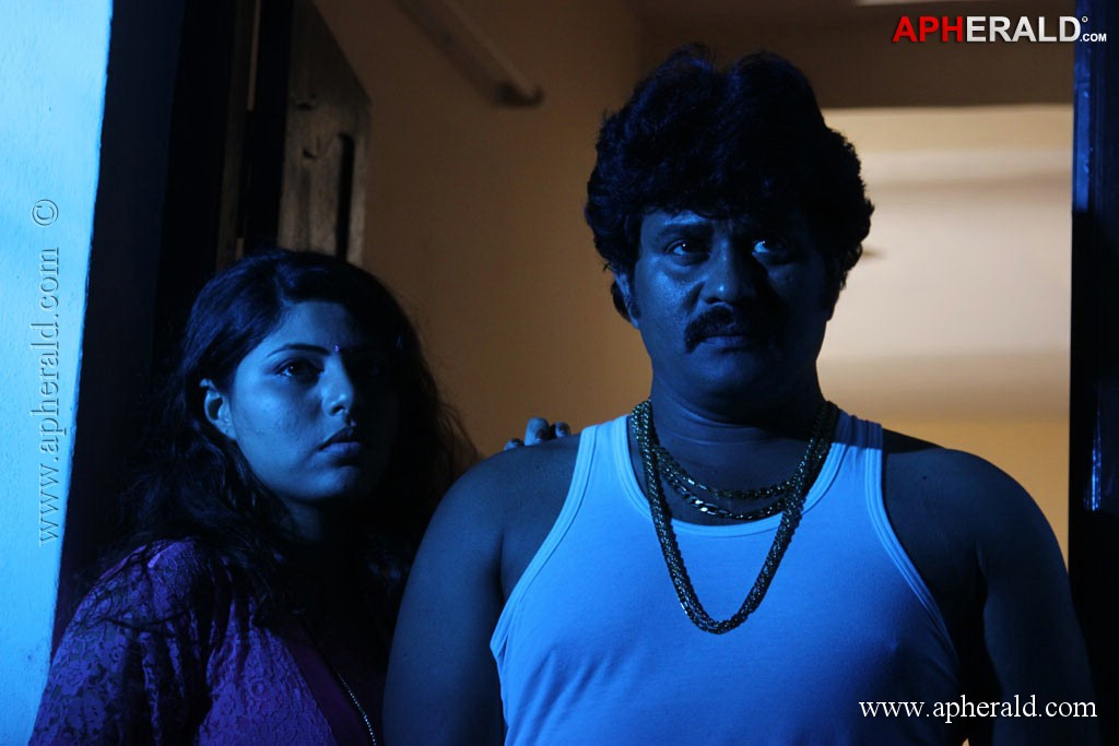 Kiliyanthattu Thoothukudi 2 Tamil Movie Spicy Stills
