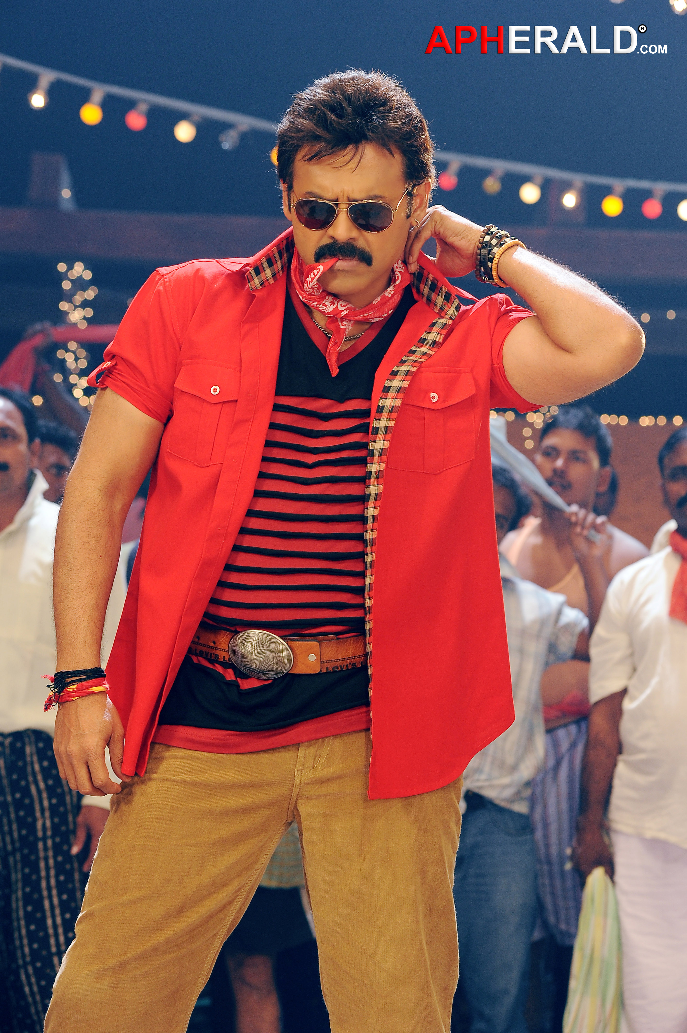 KVJ item song Sye Andre with Venkatesh and Sameera