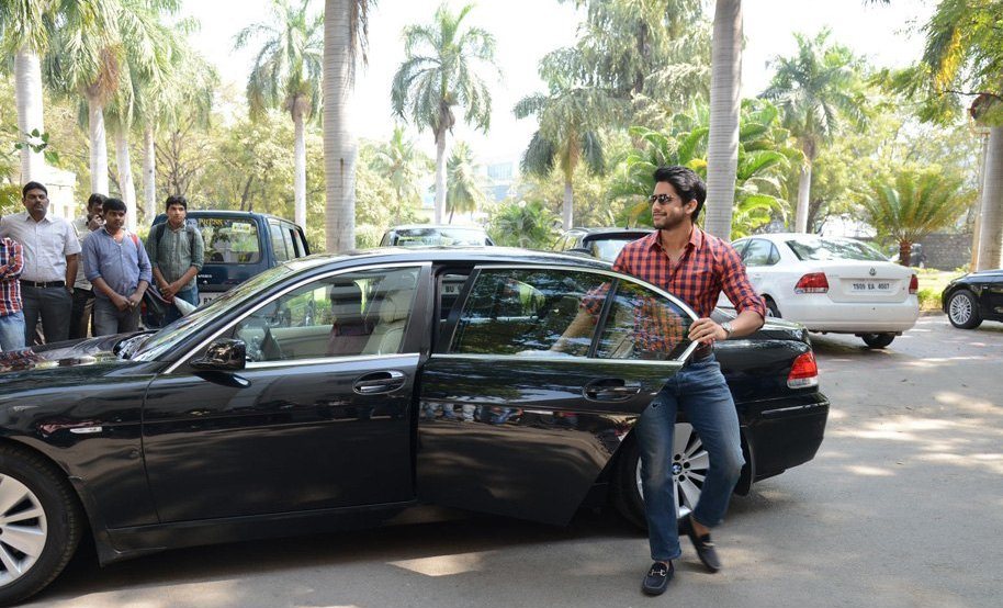 Krishnamma Kalipindi Iddarini Last Day Shooting and Press Meet