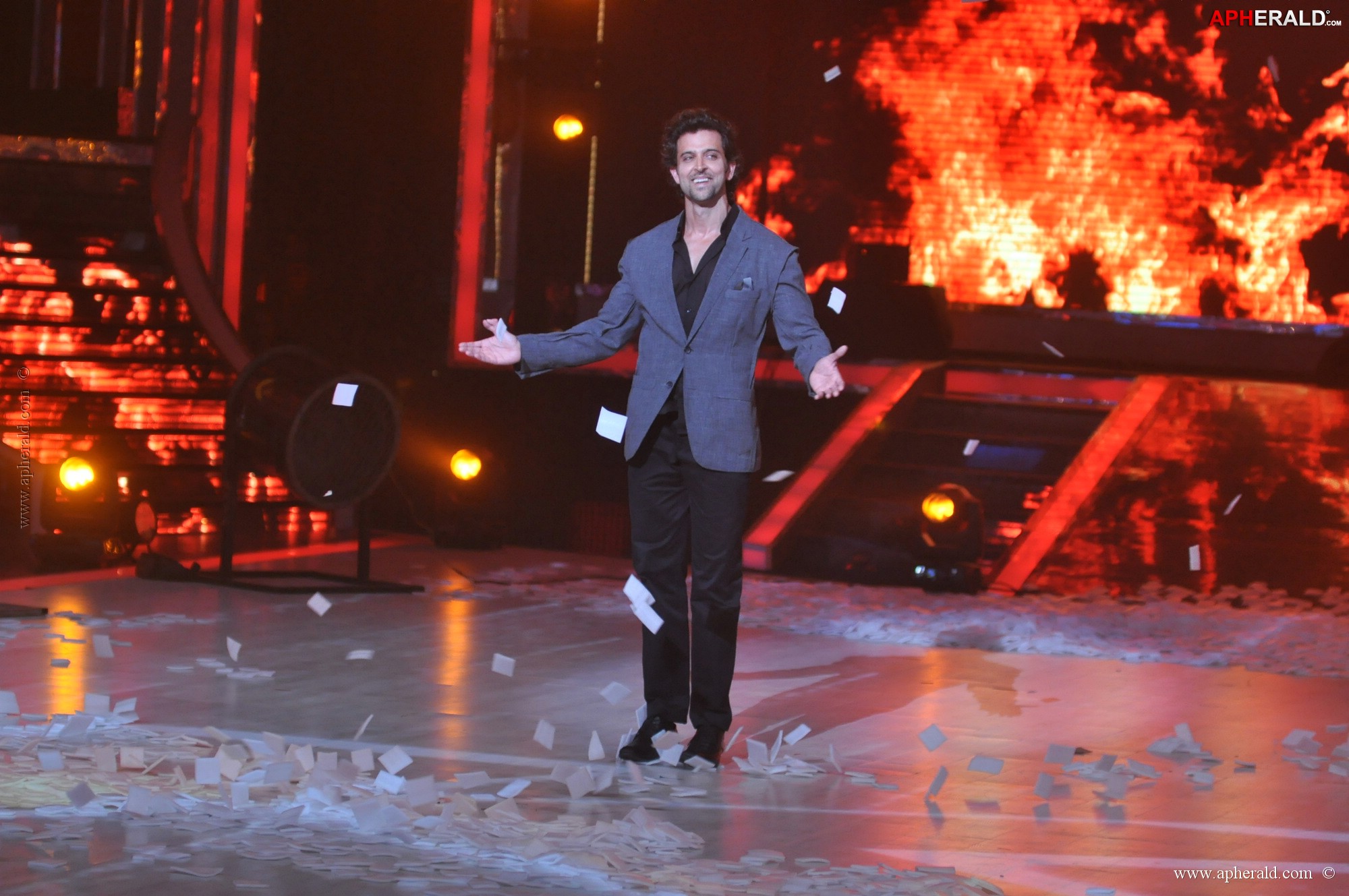 Krrish3 Promotion at Jhalak Dikhhla Jaa