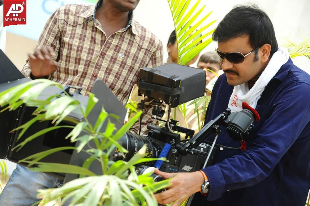 Loukyam Movie Working Stills