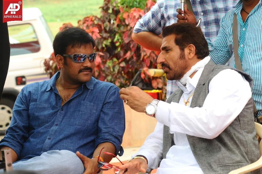 Loukyam Movie Working Stills