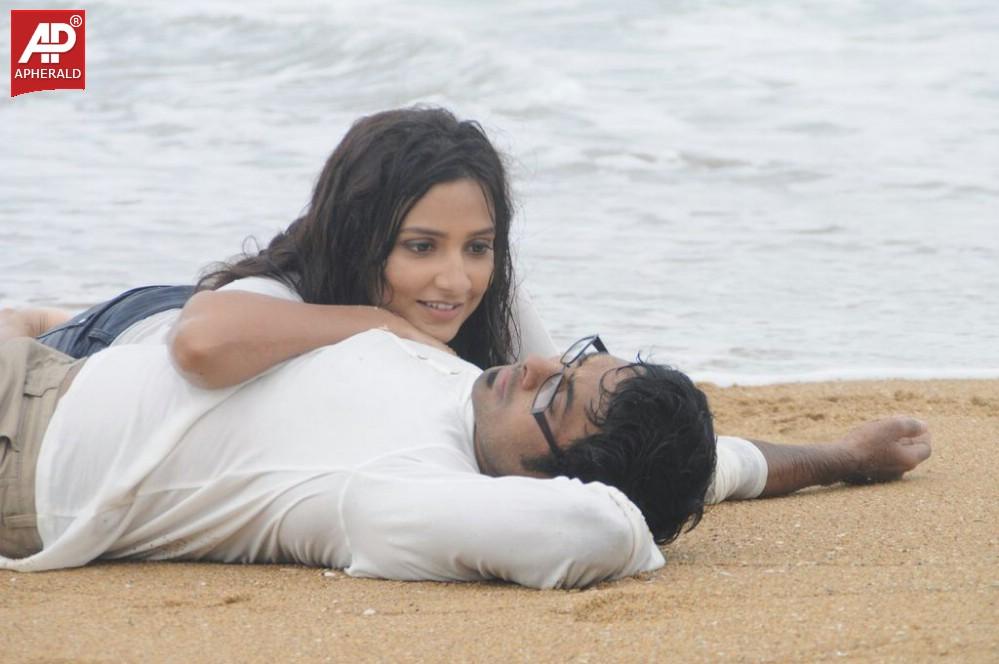 Maane Thene Peye Movie Hot Stills