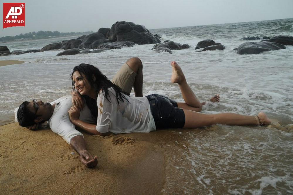 Maane Thene Peye Movie Hot Stills