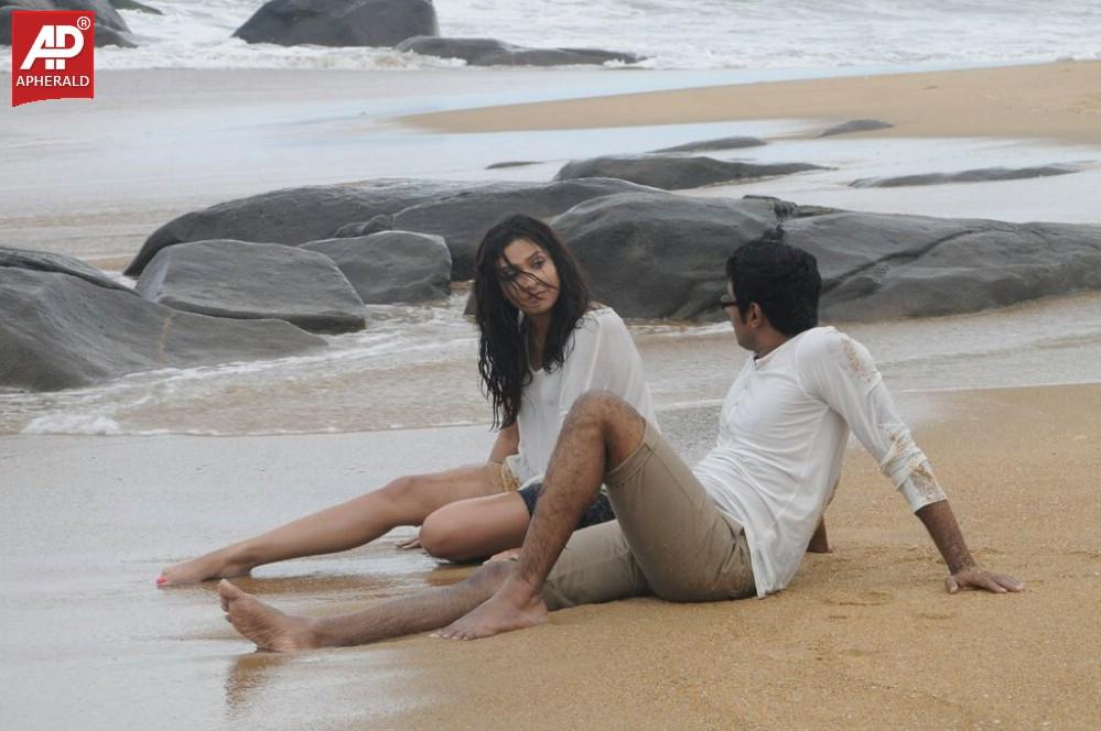 Maane Thene Peye Movie Hot Stills