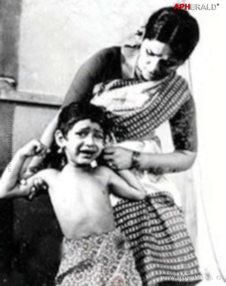 Mahesh Babu Childhood Pic